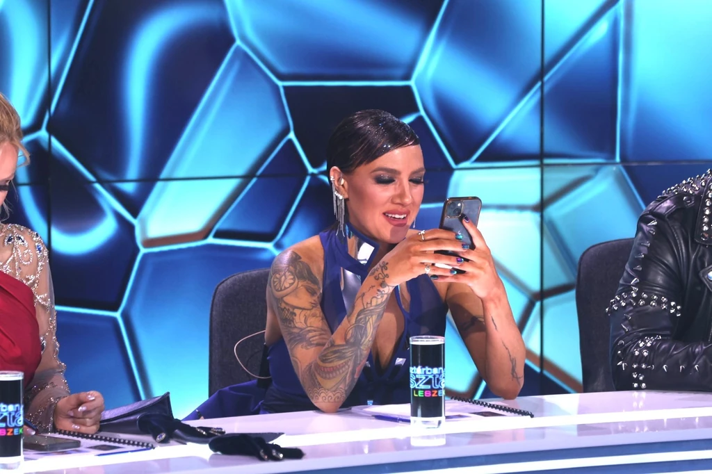 Gabi vélhetőleg szerelmével chatelt a reklámszünetben (Fotó: Birton Szabolcs)<span style="font-size: 16px"> </span>