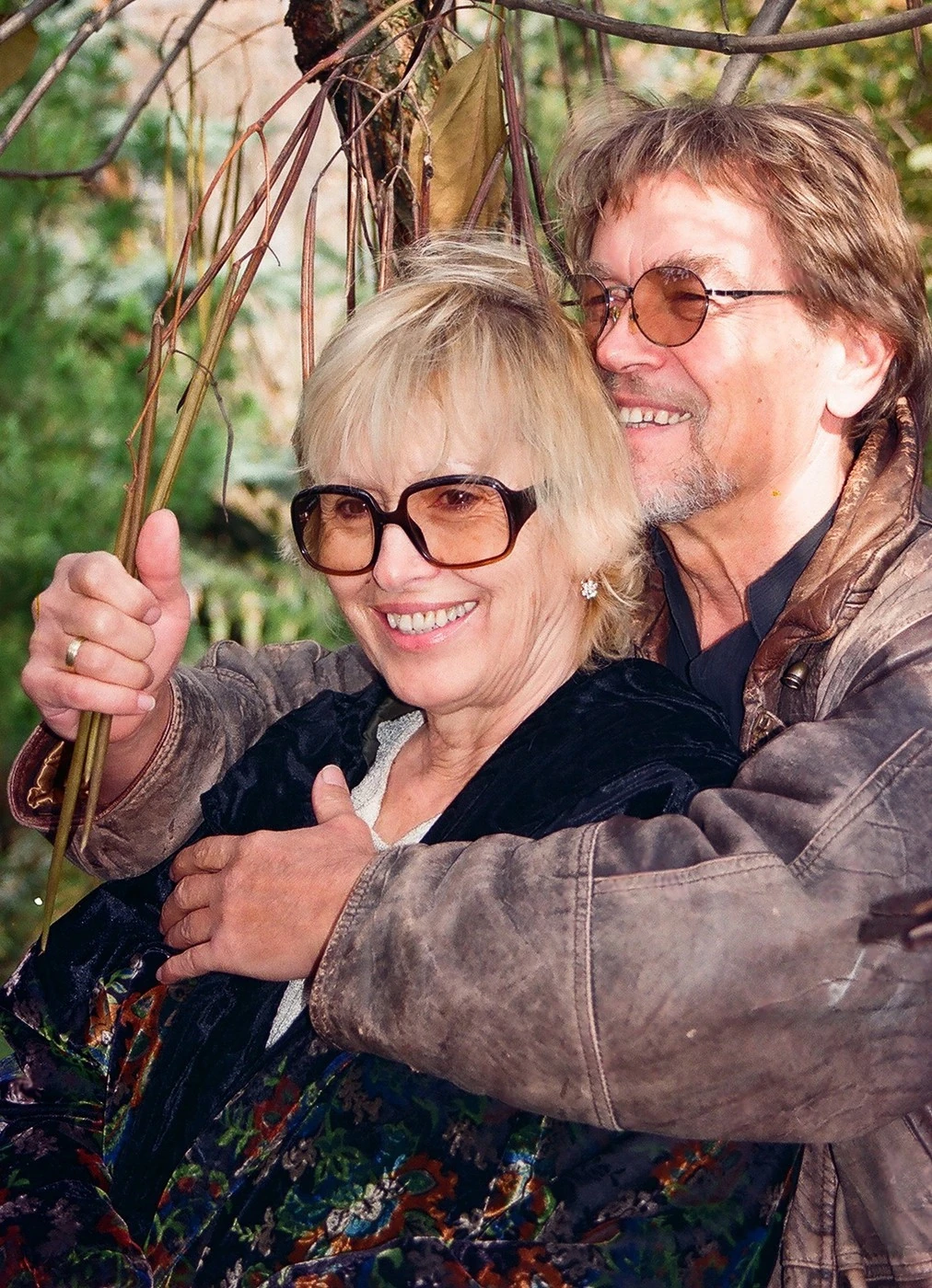 Fárje, Kozák András 20 évvel ezelőtti halála óta egyedül él, 15 éve színpadra sem lépett a színésznő