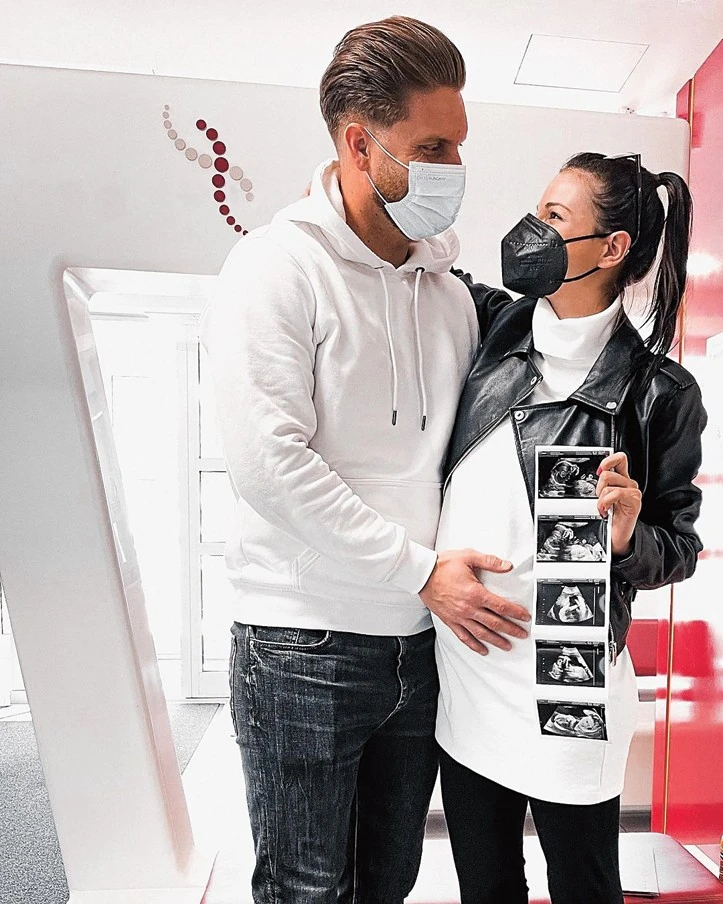 Vőlegényével, Hajmásy Péterrel (Fotó: Archív)