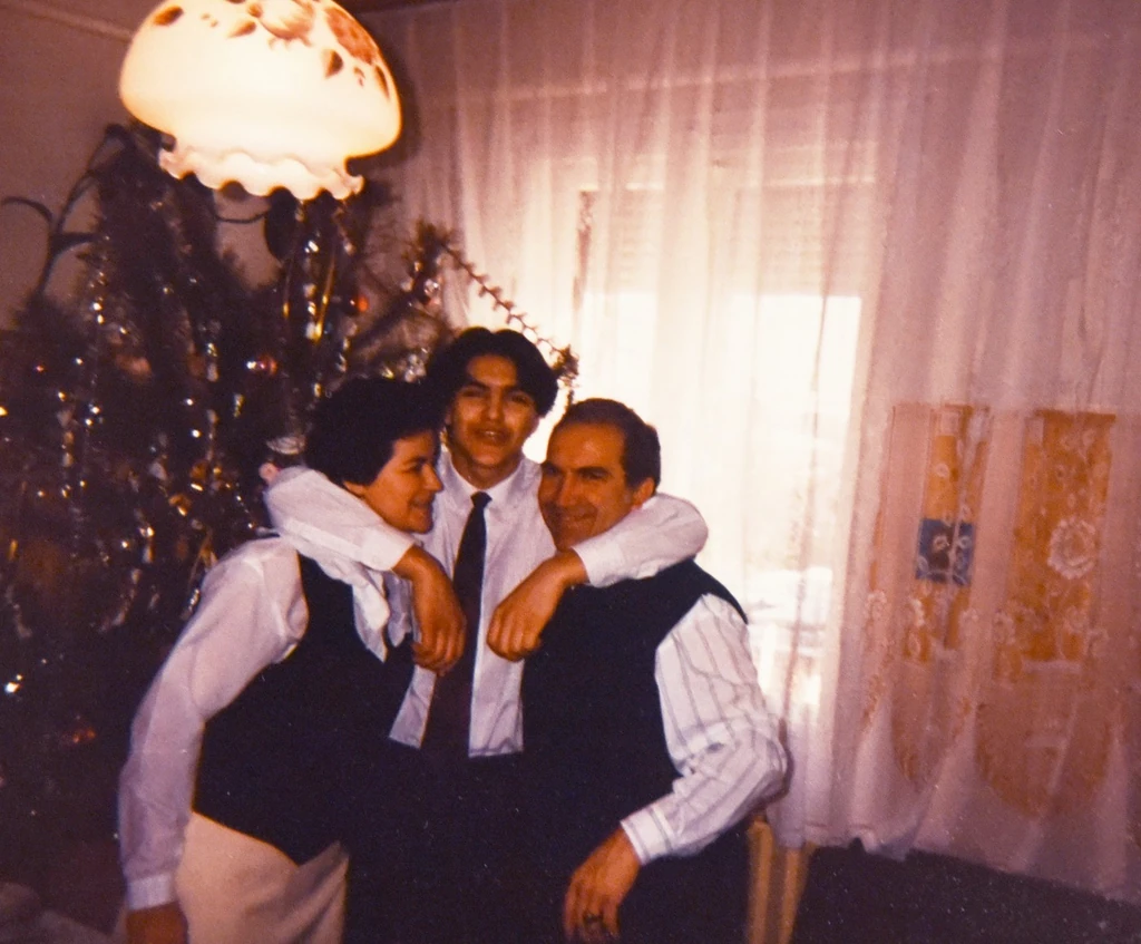 Dolhai Attila a szüleivel (Fotó: Archív)